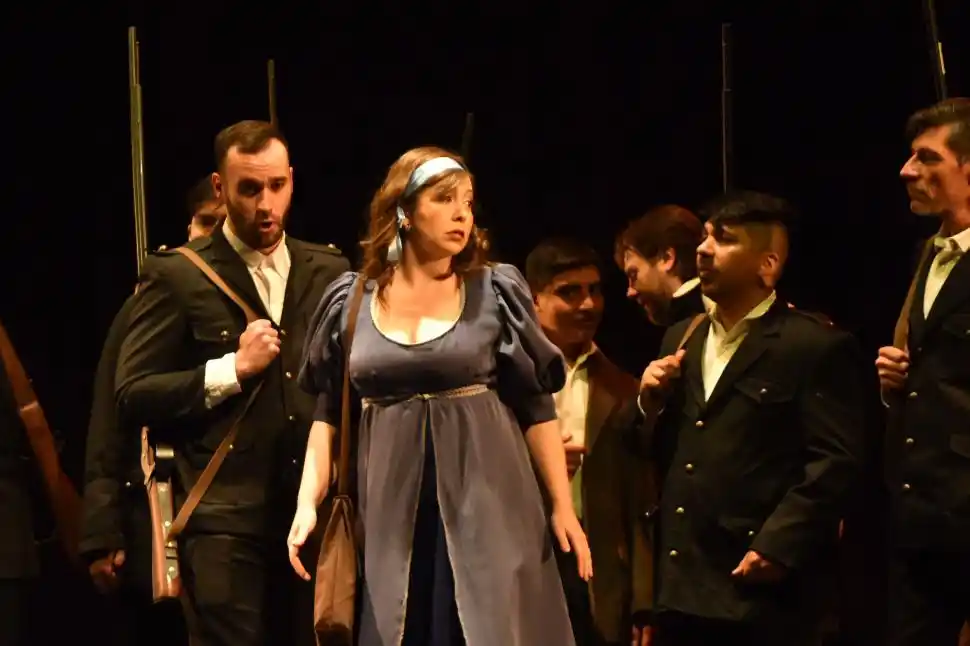 FUNCIÓN DESPEDIDA. La tragedia “Carmen” cuenta con regie de Carlos Branca y dirección general de Emir Saúl, y tiene la intervención de 80 artistas. la gaceta / foto de osvaldo ripoll