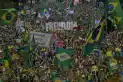 Miles de seguidores de Bolsonaro salen a las calles antes del veredicto