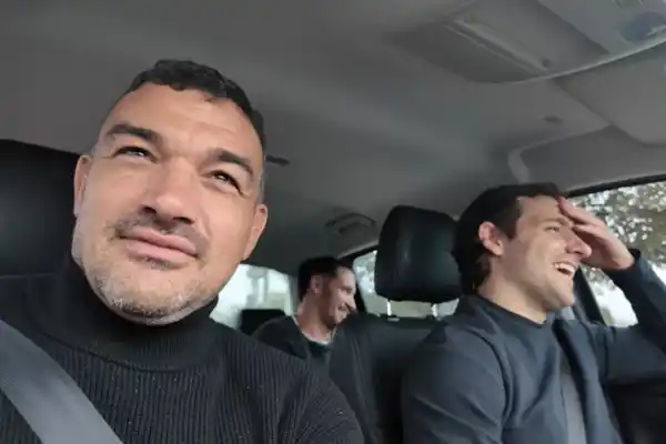 Agustín Creevy grabó su viaje a Tucumán: el casamiento de Orlando, Matera en la pileta y el “sánguche de milanesa” con “Nico” Sánchez