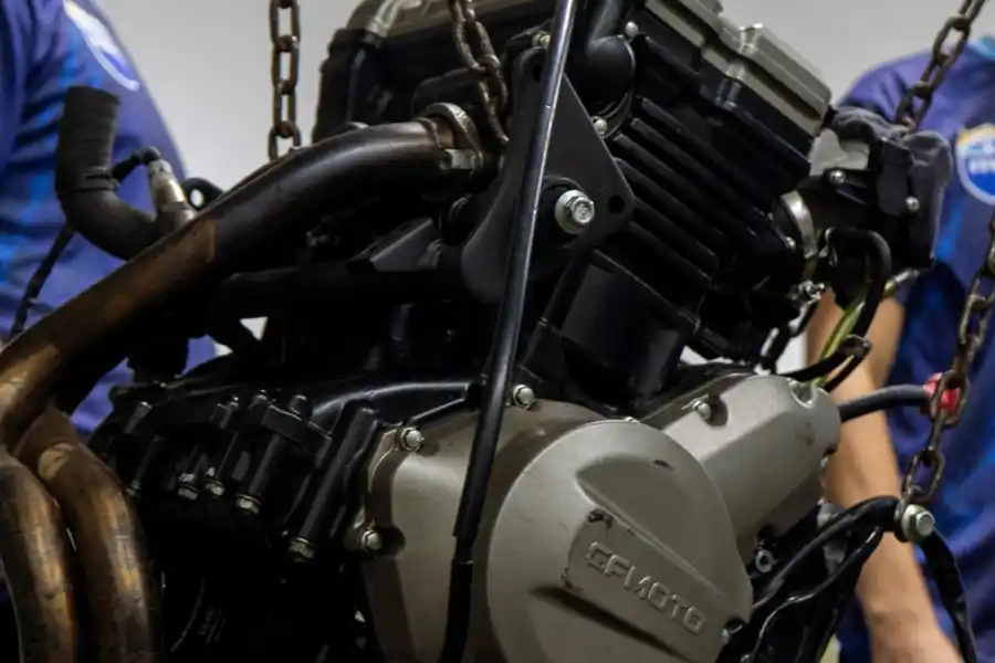 MODELO. Motor del monoplaza que diseñó el equipo FIUBA Team, de la UBA. 