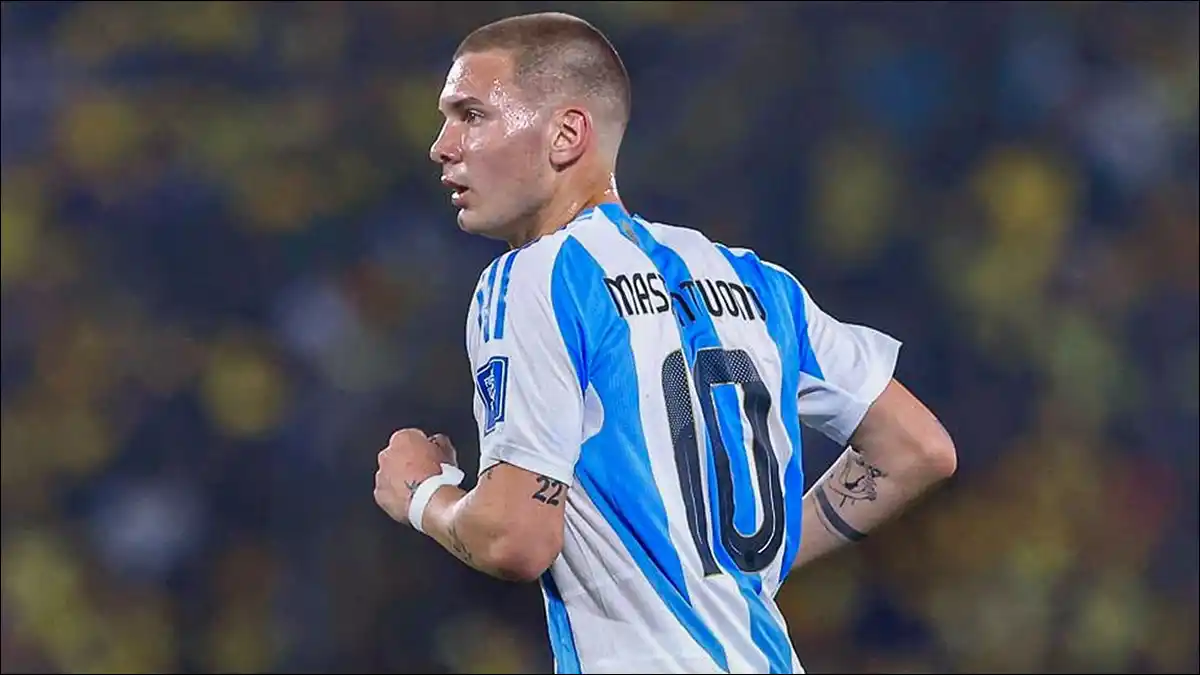SEÑALES DE FUTURO. Franco Mastantuono ingresó con la camiseta “10” y mostró atrevimiento en el cierre de las Eliminatorias.