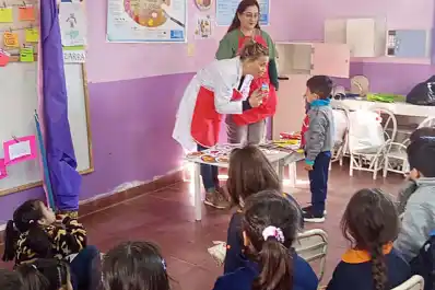 Para prevenir enfermedades crónicas en la infancia, impulsan en Tucumán los kioscos escolares saludables