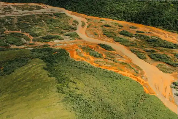 ¿Por qué los ríos de Alaska aparecieron teñidos de naranja?: la irreversible transformación del Ártico