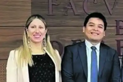 Investigan vínculos en el caso de presunto tráfico de influencias