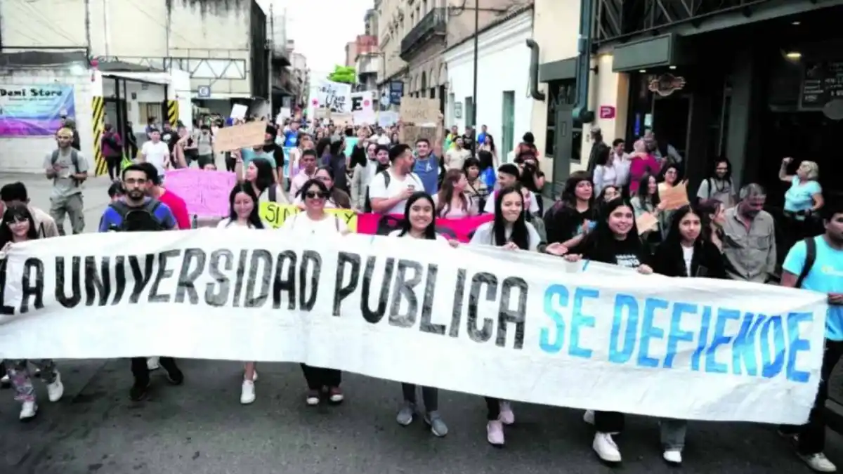 Ocho claves para entender la ley de financiamiento universitario vetada por Milei