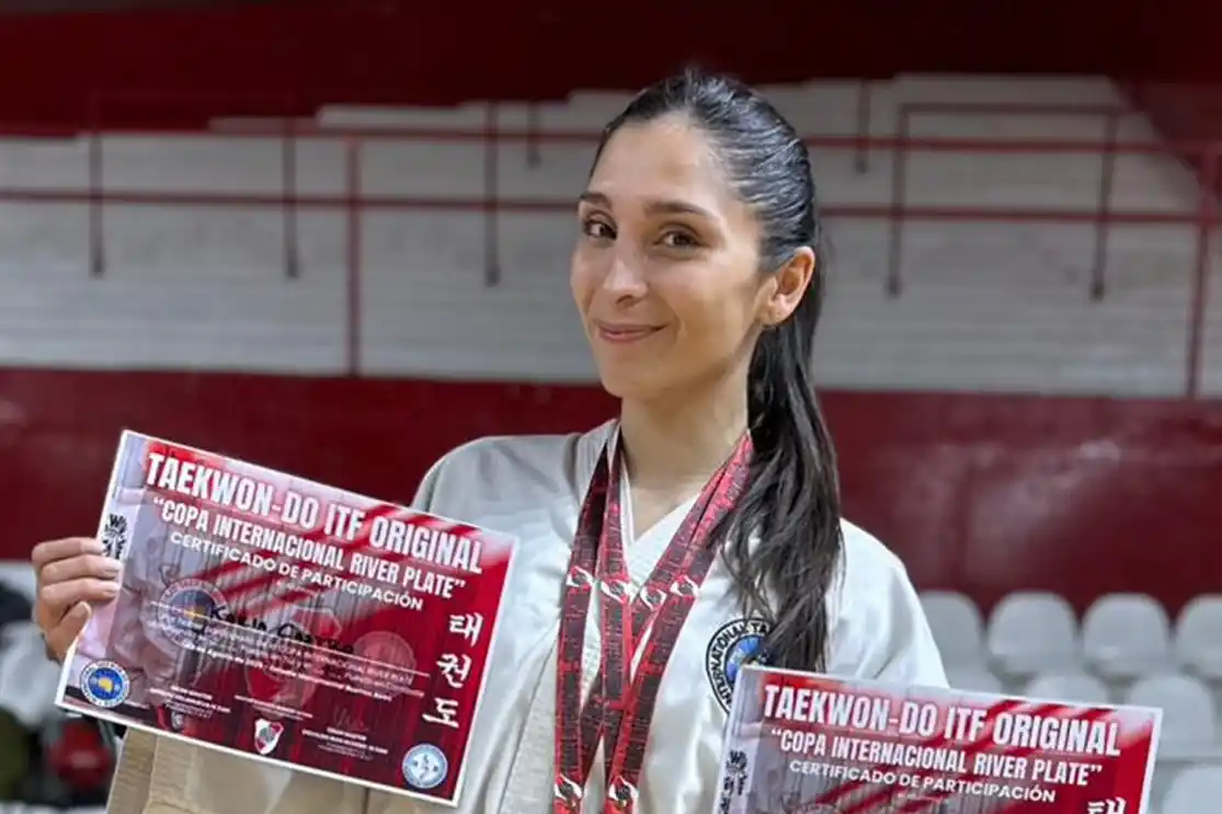 Karla Castro busca sponsors para competir en el Mundial de Taekwondo ITF que se realizará en Italia.