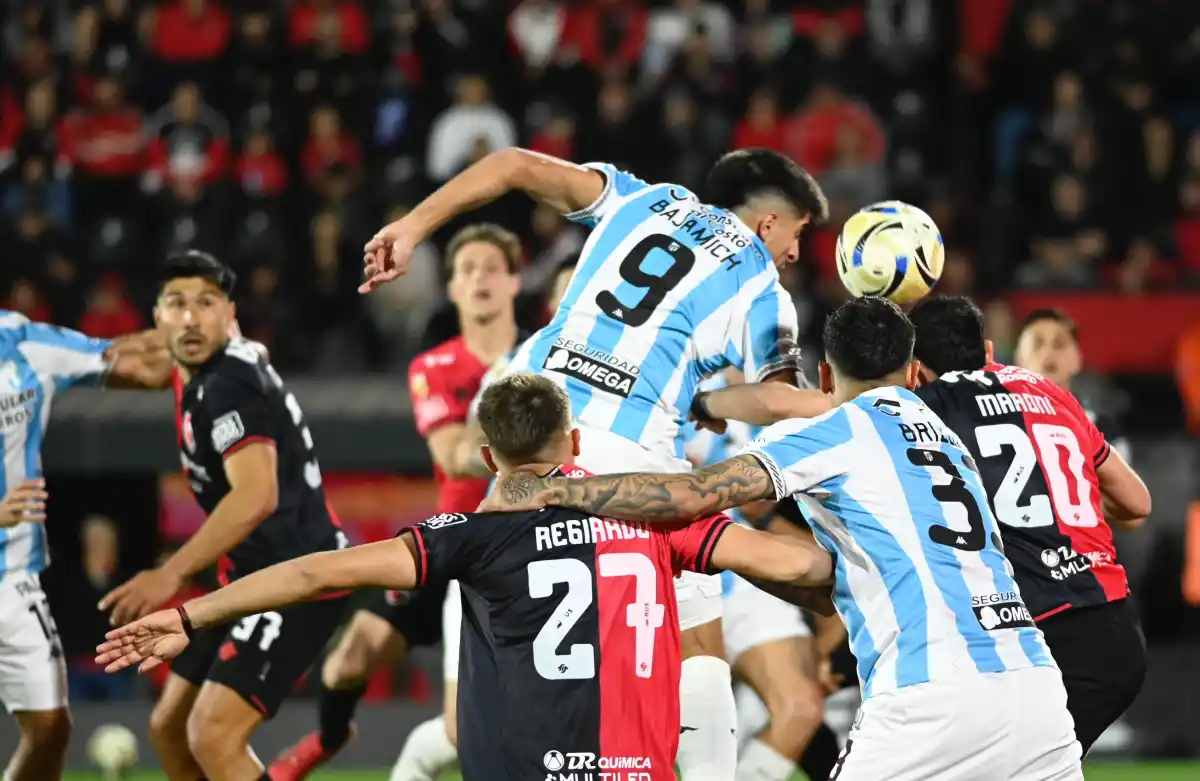 Mateo Bajamich gana en las alturas.