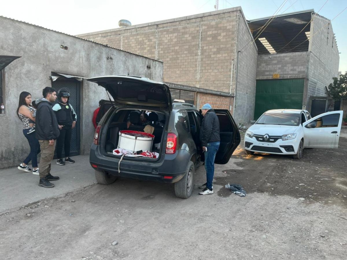 DUDAS. Un dominio ilegible terminó con el secuestro de un kilo de cocaína.