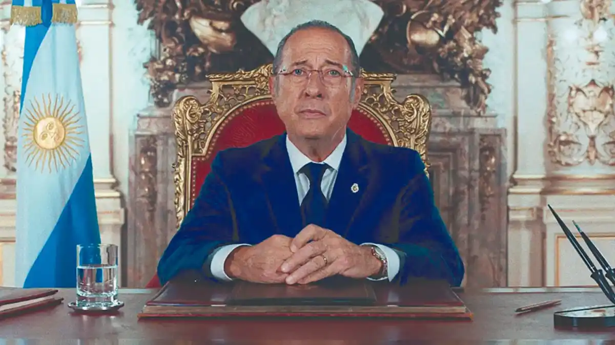 MÁS TENUE. Comparado con la dura película italiana Los Monstruos, el filme argentino es menos crítico y hasta tiene situaciones con humor. 