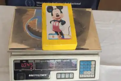 Lo detuvieron con más de un kilo de cocaína oculto entre sus ropas en un control vehicular en Orán