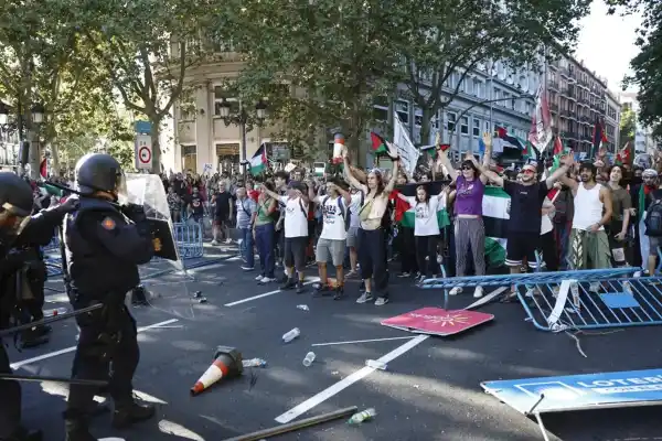 600x400_protestas-pro-palestina-madrid-obligan-suspender-ultima-etapa-vuelta-espana-2025-1102770-165646.webp