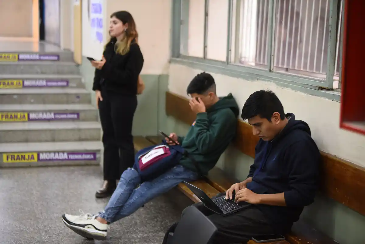 PANORAMA DE LA EDUCACIÓN 2025. Quienes completaron una licenciatura en el país cobran hasta un 75% más que quienes sólo terminaron la secundaria. / ARCHIVO LA GACETA