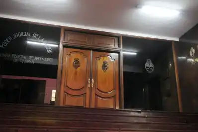 Presunto tráfico de influencias: aseguran que Ontiveros, Casella y Leal comparten la propiedad de una casa y de un auto