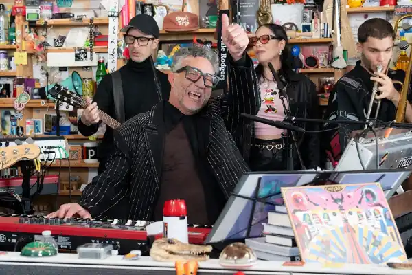 El fenómeno Tiny Desk: ¿qué significa que Fito Páez se una a este icónico formato?