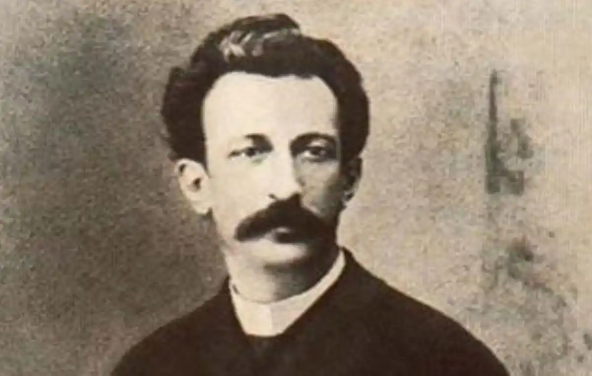 El Día del Profesor se celebra en homenaje a José Manuel Estrada.