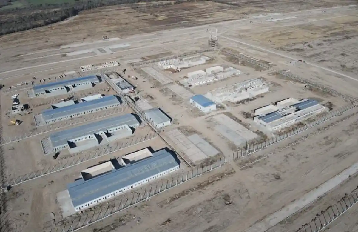 “El Gobierno provincial terminó pagando esta obra”, dijo Jorge Garber en la inauguración del penal de Benjamín Paz