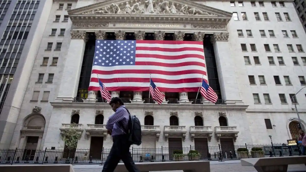 La Fed bajó las tasas por primera vez en 2025 y anticipa nuevos recortes