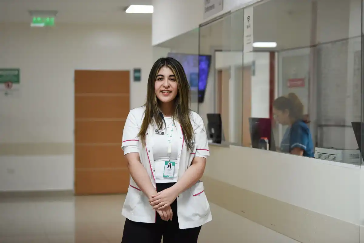 VOCACIÓN POTENTE. La mejor estudiante de la San Pablo-T heredó el amor por la pediatría de su mamá, también médica ya fallecida. / LA GACETA, ANALÍA JARAMILLO