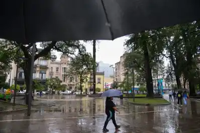 Después de una madrugada con chaparrones, ¿cuándo llegan las tormentas a Tucumán?
