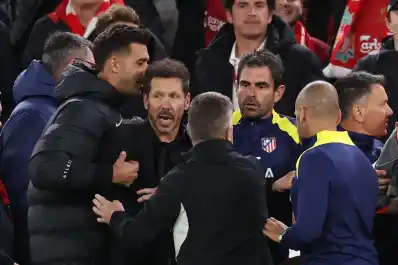 Un poco cobarde: el fuerte descargo del fanático de Liverpool que se enfrentó al Cholo Simeone