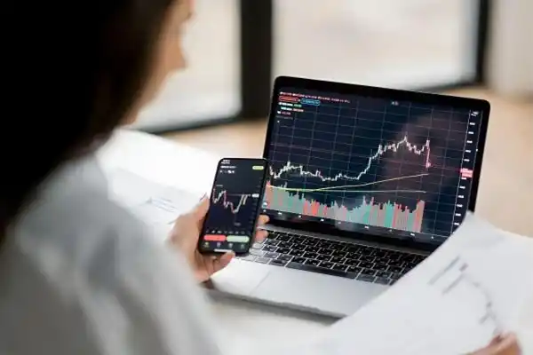 Negocios e inversiones: cuatro Cedears que pagan en dólares en Argentina