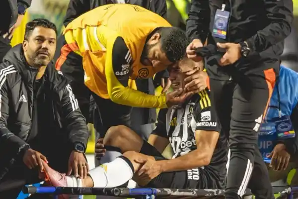 Atlético Mineiro confirmó la grave lesión de Tomás Cuello