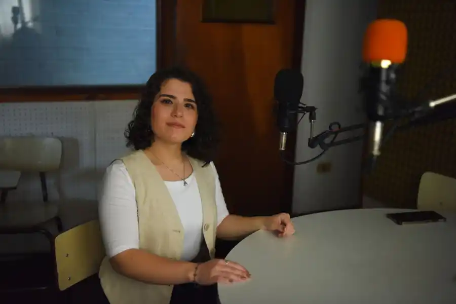 ALUMNA DESTACADA. Anael Ángeles Olguín, de 22 años, alcanzó el mejor promedio de la Facultad de Ciencias Jurídicas, Políticas y Sociales con 9,51.