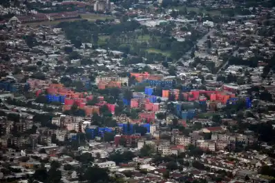 De sus 309 barrios, la Capital se reduciría a 20 distritos