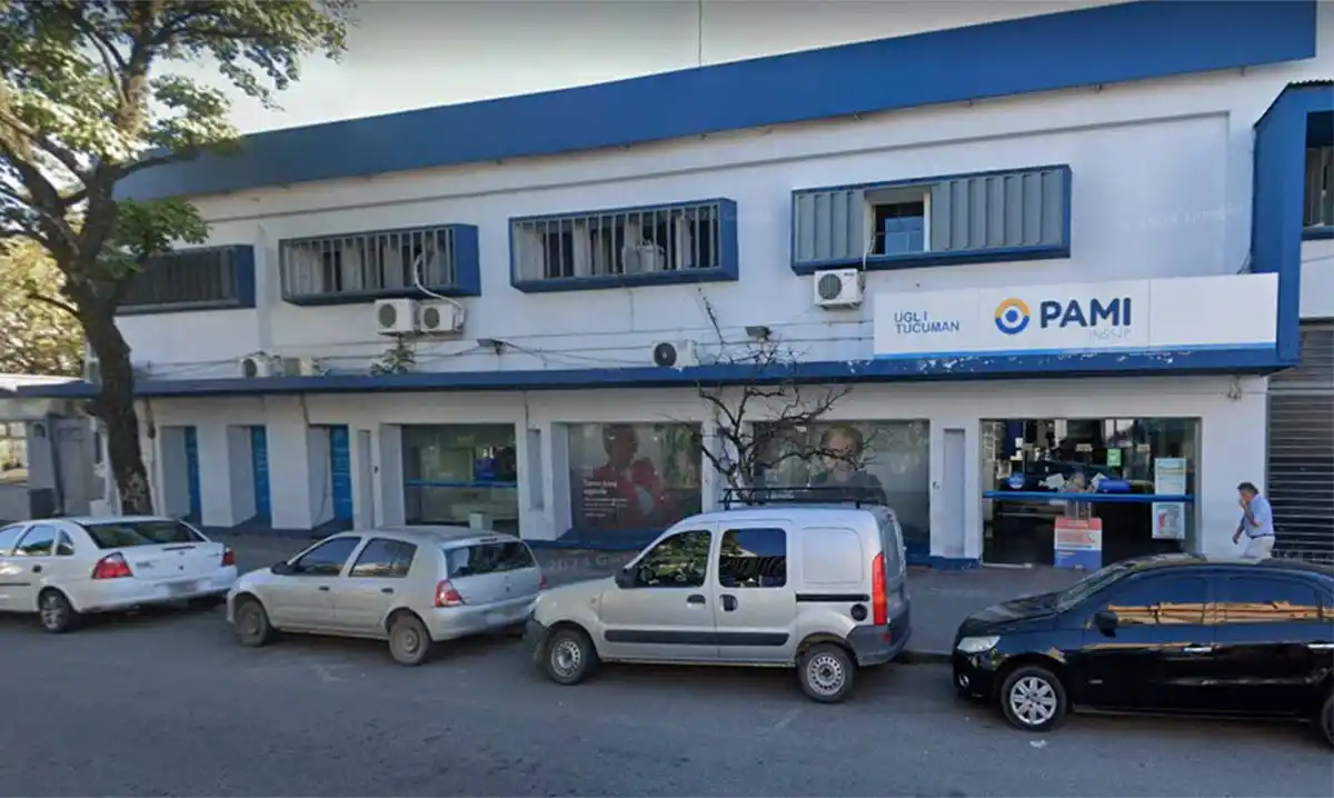 FACHADA. La sede central de PAMI en Tucumán.
