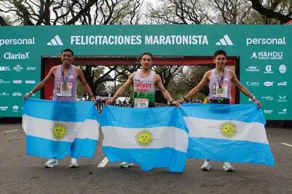El ganador de la edición pasada de los 21k de LA GACETA brilló en la maratón de Buenos Aires