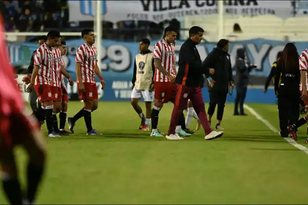 San Martín no pudo en Córdoba y perdió 1-0 con Racing por la fecha 32 de la Primera Nacional