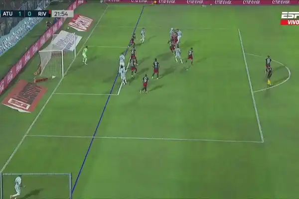 La polémica decisión del VAR: el gol anulado a Leandro Díaz en Atlético Tucumán vs. River