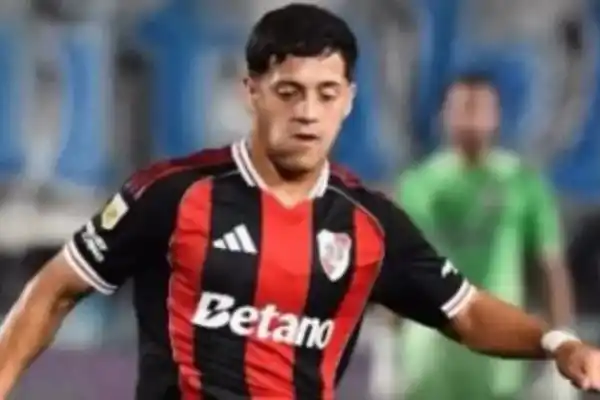¿Quién es Thiago Acosta, el juvenil de River con cláusula de 100 millones de euros que debutó frente a Atlético Tucumán?