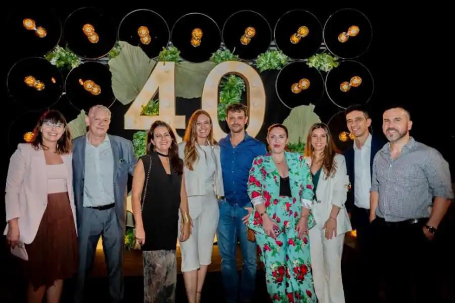 LA GACETA. Patricia Ribone, Federico van Mameren, María Ana Padilla, Carolina Servetto, Gonzalo Paz Posse, Alejandra Barros, Julieta Asaf, Pablo Hamada y Javier García Hamilton.