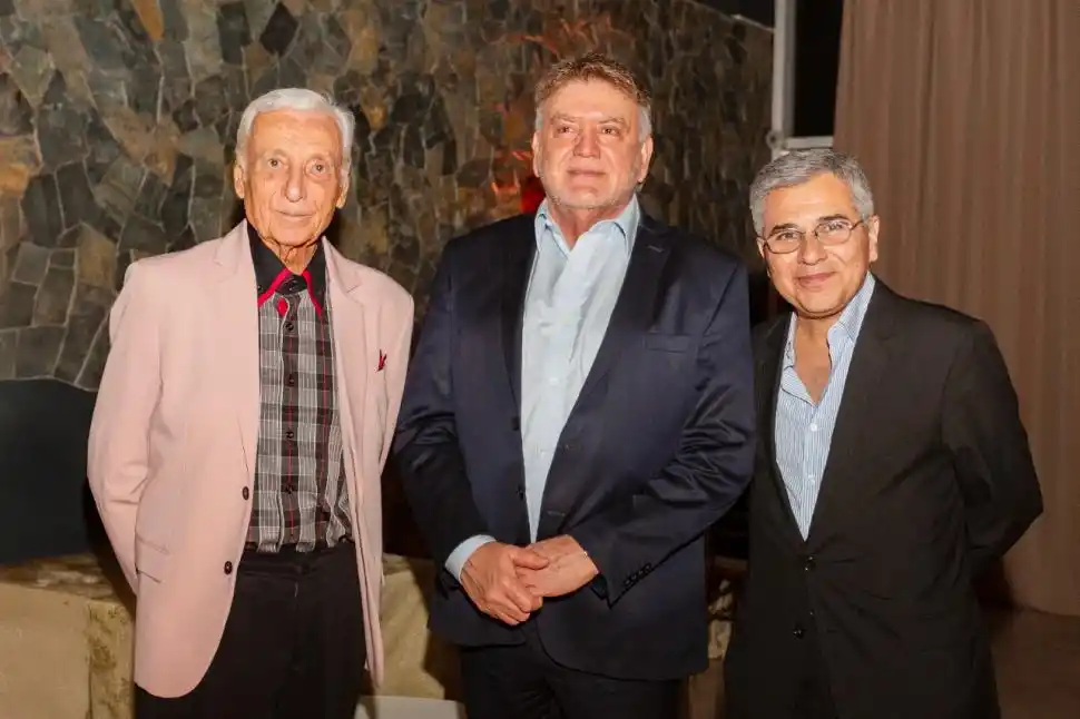 EL DIÁLOGO ENTRE LO PÚBLICO Y LO PRIVADO. Joaquín Ordeñana, Domingo Amaya y Jorge Boláñez.