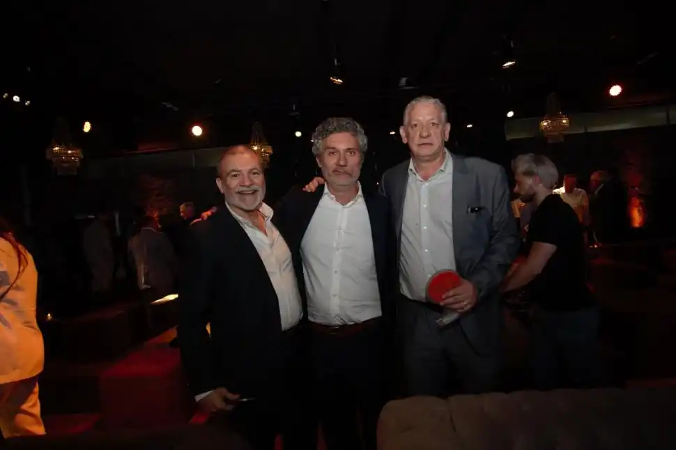 SIEMPRE CON PROYECTOS EN MARCHA. Rodolfo Chávez, Sebastián Budeguer y Federico van Mameren.