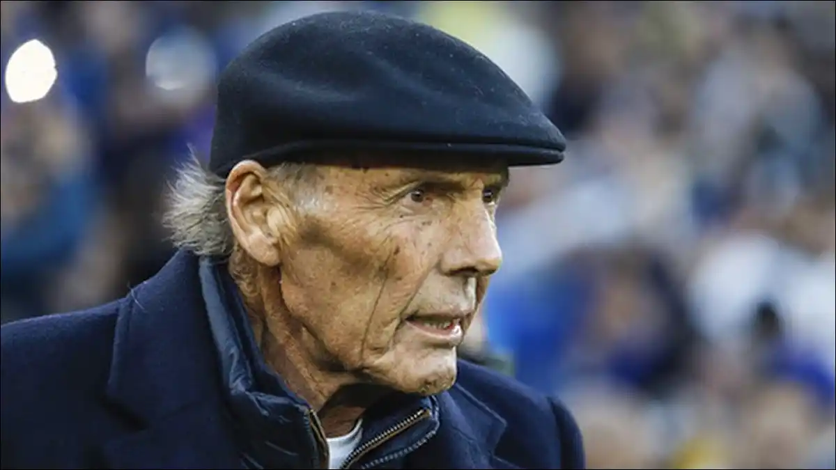 Russo continúa internado y Úbeda podría quedar al mando de Boca interinamente