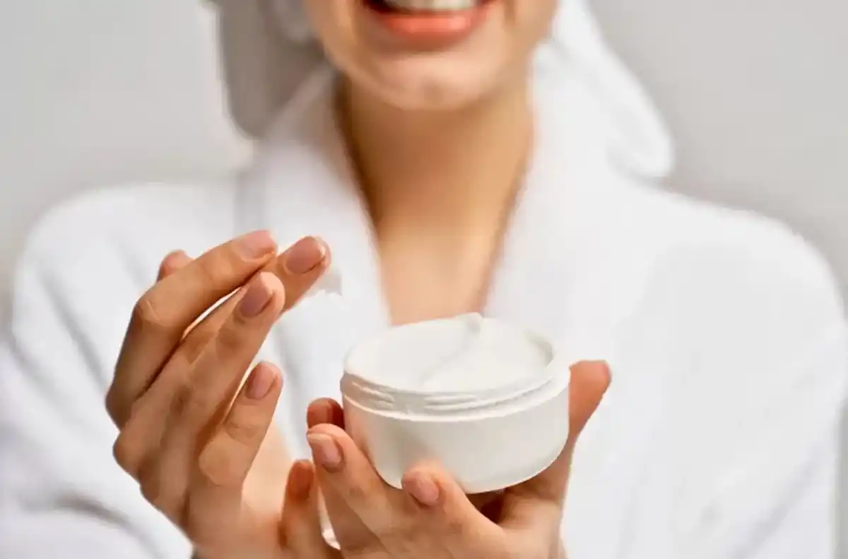 “Es imposible garantizar su seguridad”: Anmat prohibió 10 maquillajes y cremas para el rostro