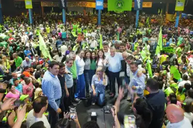 Central Córdoba: la Marea Verde expresó su apoyo a Jaldo y Tucumán Primero