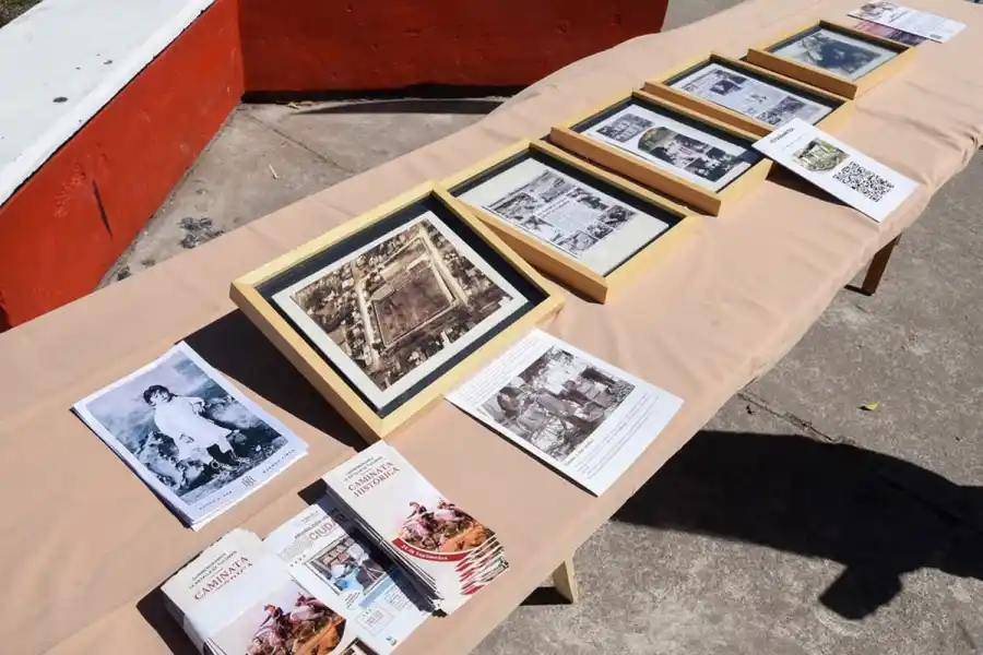 IMÁGENES. Se presentaron fotografías de décadas pasadas del barrio.