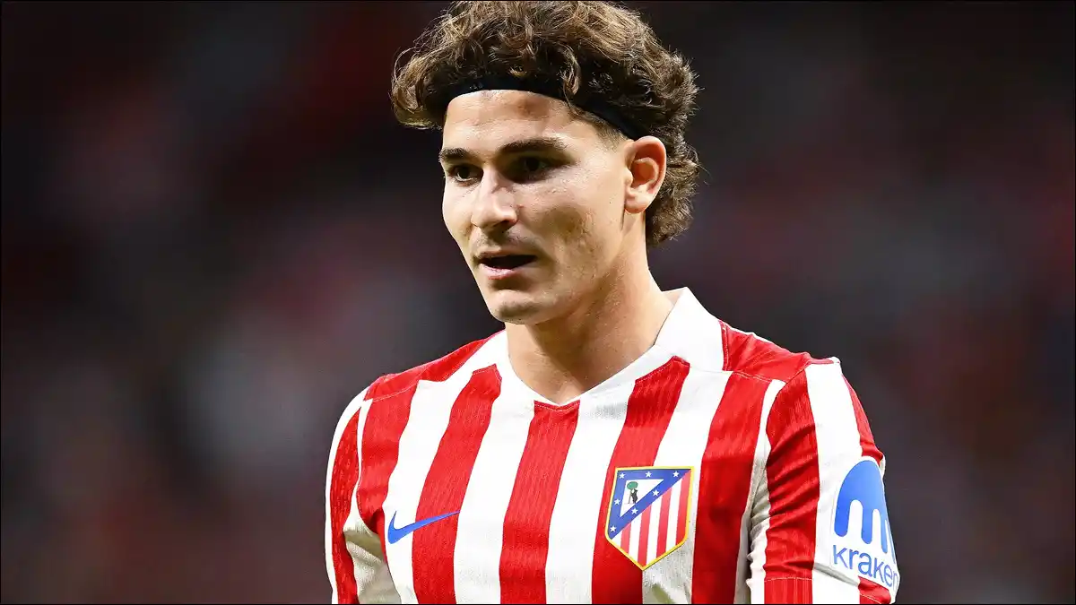 LA ARAÑA, CUESTIONADO. Julián atraviesa un presente incómodo en Atlético de Madrid y hasta su descubridor opinó sobre su futuro.