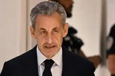 Condenaron al ex presidente de Francia Nicolás Sarkozy a cinco años de cárcel por financiación ilegal