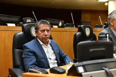 Ricardo Bussi cuestionó la licencia de Osvaldo Jaldo: “Prefirió hacer política antes que gobernar”