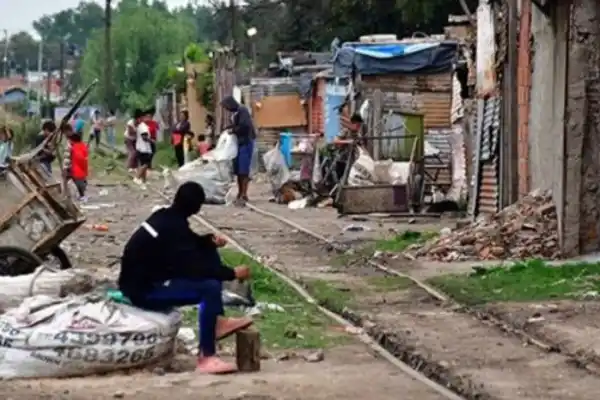 El Gobierno anunció una fuerte baja de la pobreza al 26,9% en medio de la polémica por el Indec