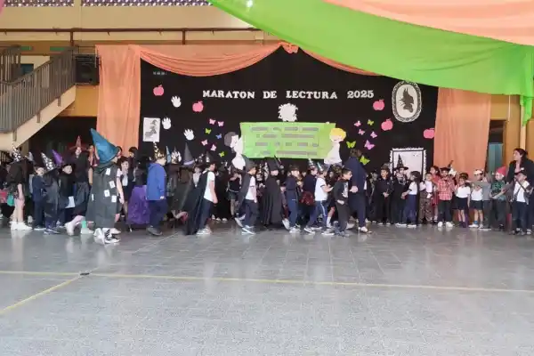 Hoy, en todas las escuelas de Tucumán se escuchará un “había una vez …”