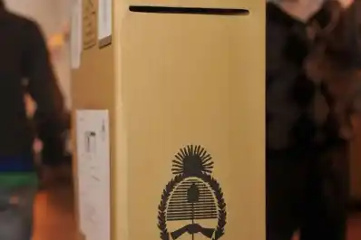 El peronismo y LLA miden fuerzas en una elección que renueva 151 bancas en el Congreso