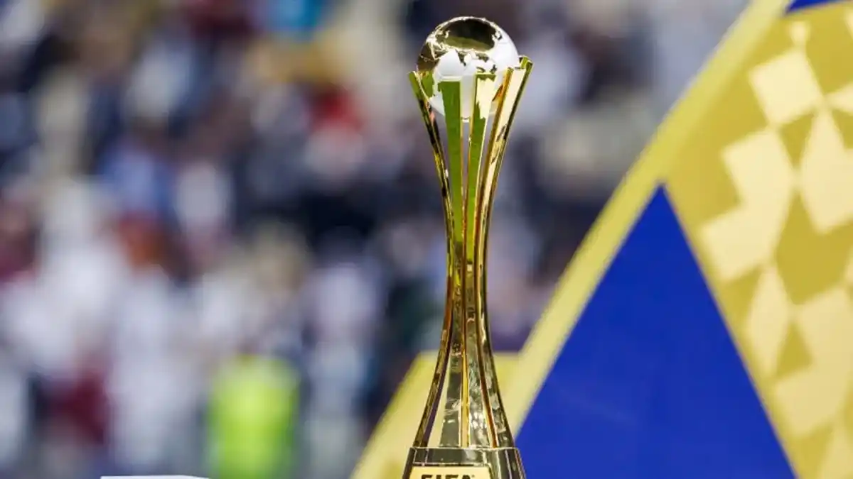 El trofeo de la Copa Intercontinental.
