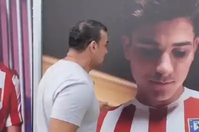 Agustín Creevy acompañó a la familia de Julián Álvarez y filmó la curiosa reacción de Emilia Ferrero en el penal