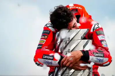 Marc Márquez conquistó su séptimo título mundial en MotoGP e igualó a Valentino Rossi