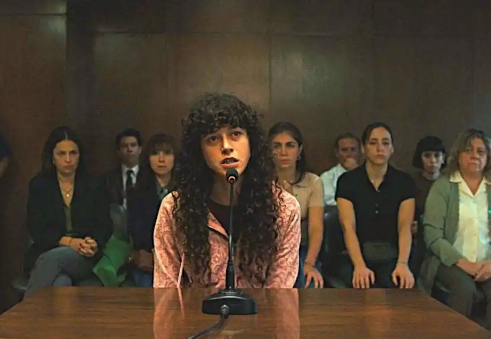 DEFENSA DE LOS DERECHOS FEMENINOS. La película pone en escena y visibiliza una injusta situación en un sistema patriarcal.